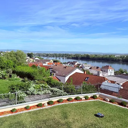 Rheinview - *